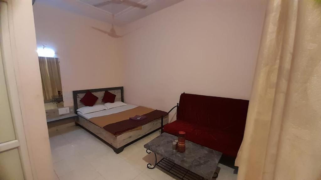 The Wayside Inn - Housity