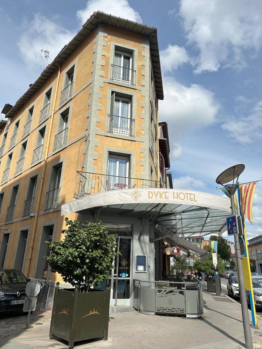 Dyke Hotel - Housity