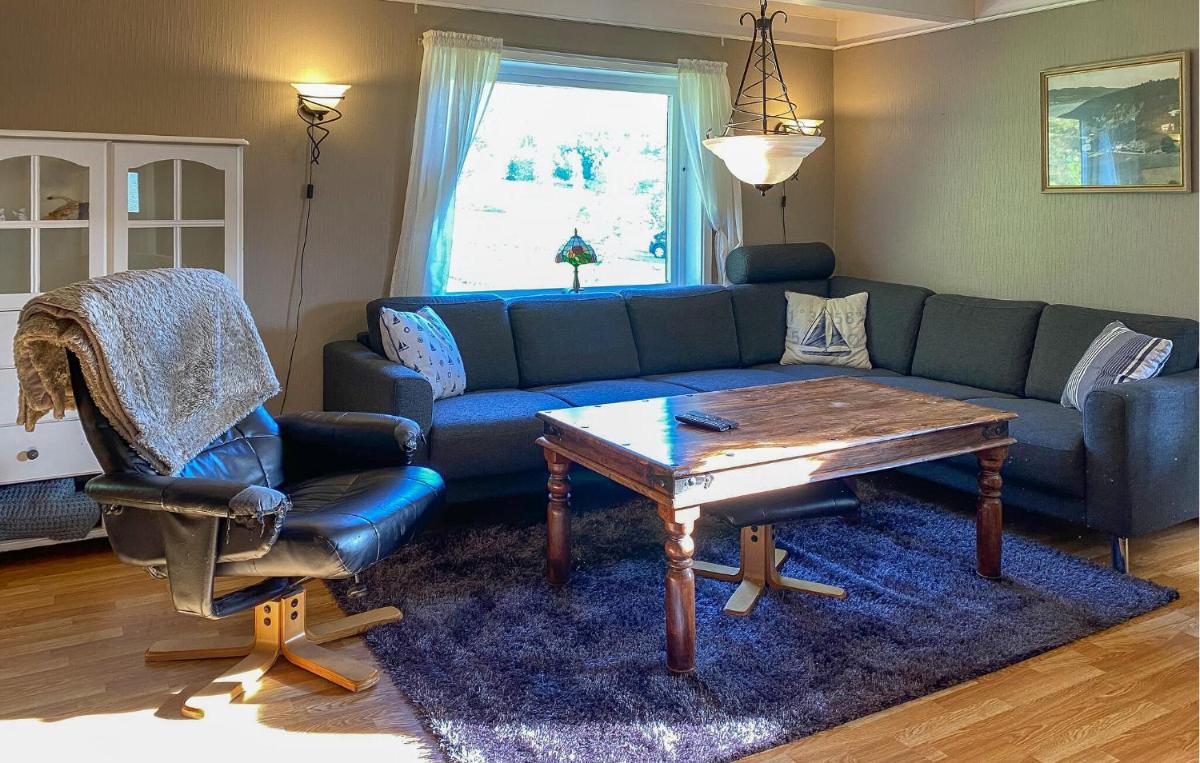 Gorgeous Home In Øydegard With Wifi - Housity