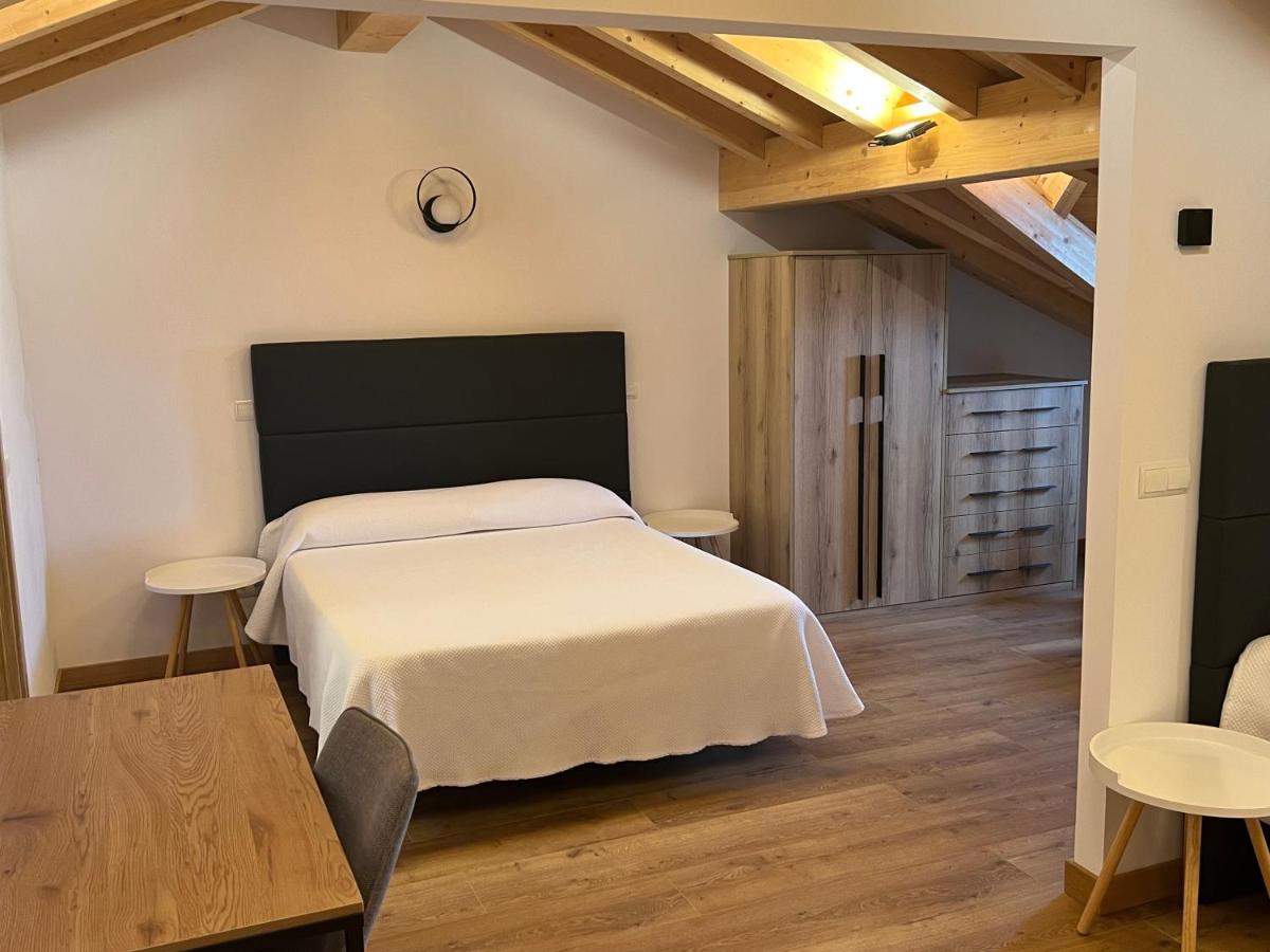 hotel la trainera - Housity