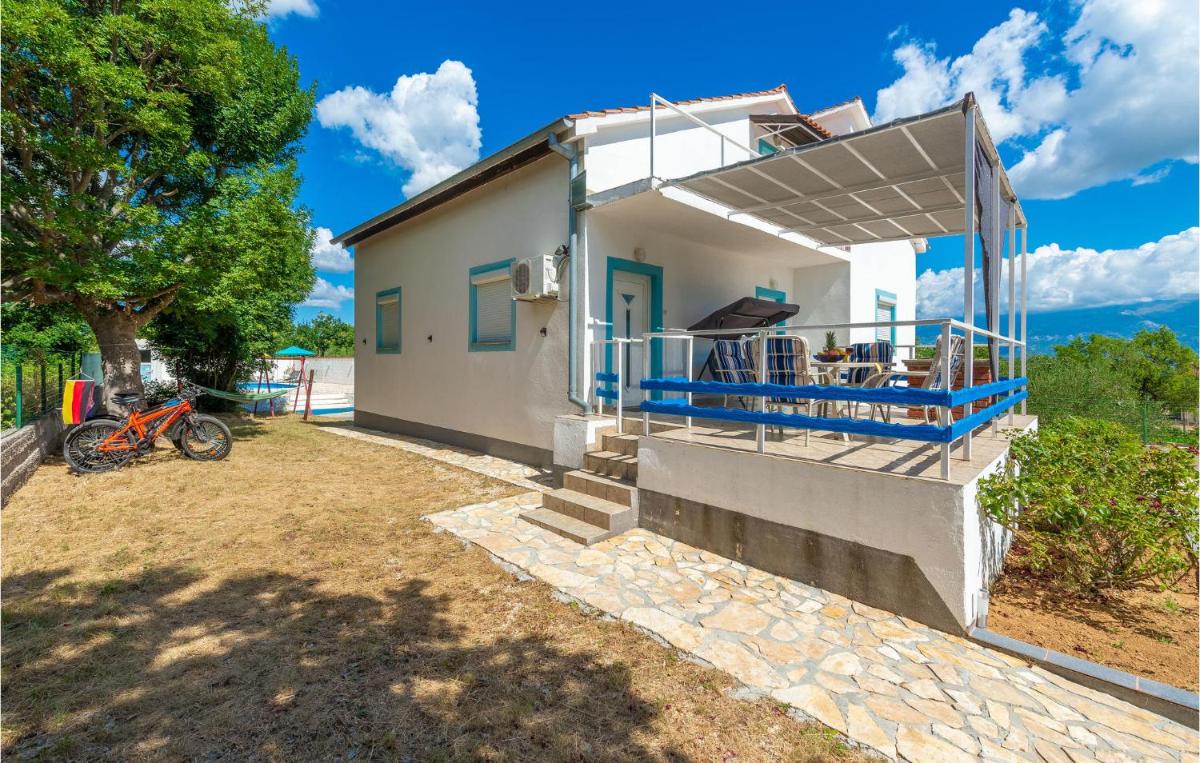 Awesome Home In Podgradina With Wifi - Housity