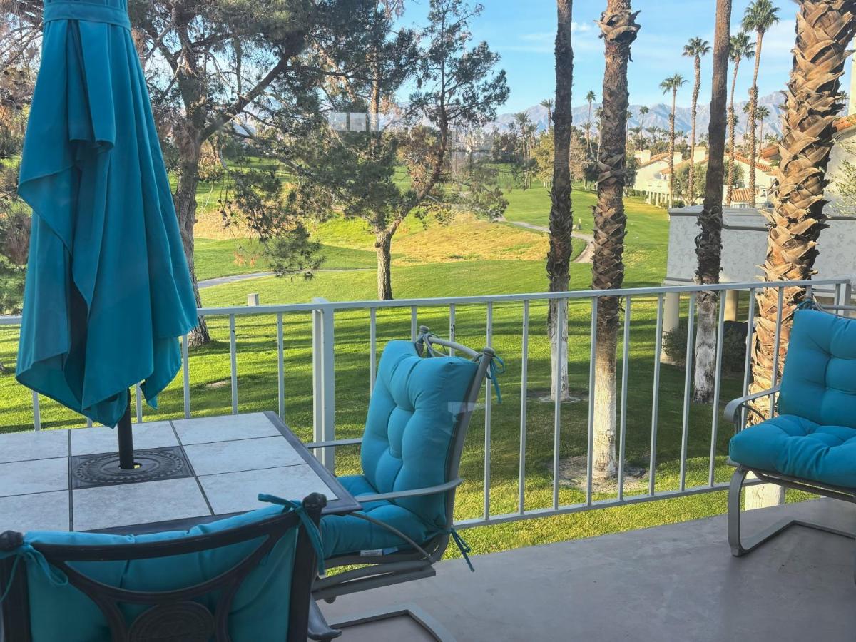 Idyll in the Desert - Immaculate Palm Desert Getaway - Housity
