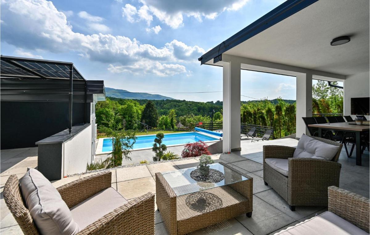 Beautiful Home In Stubicke Toplice - Housity