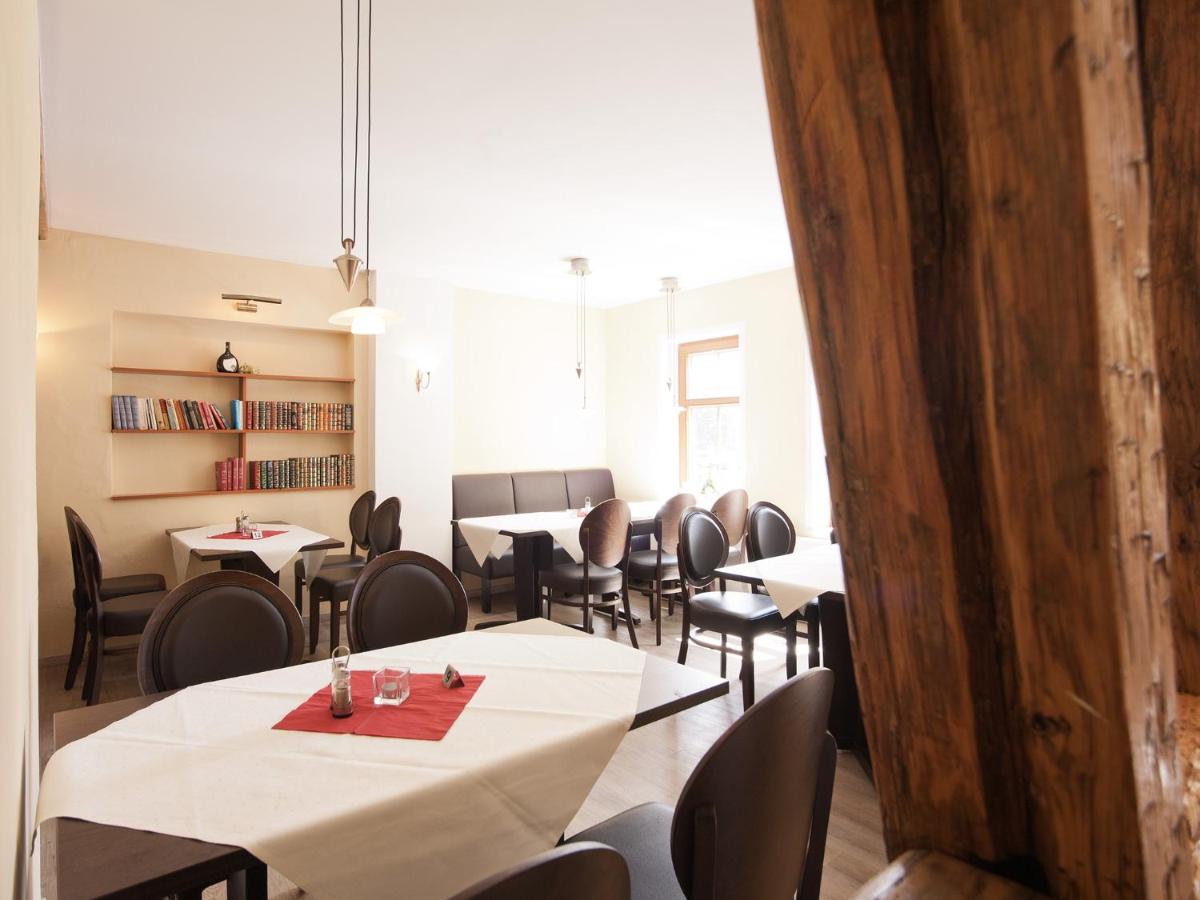 Hotel Zum Herrenhaus - Housity