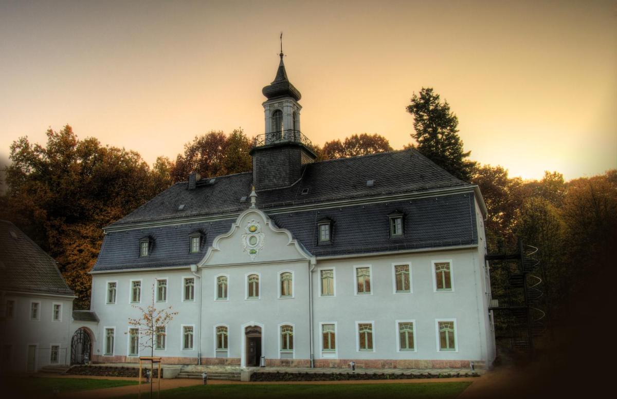 Hotel Schloss Rabenstein - Hizvo
