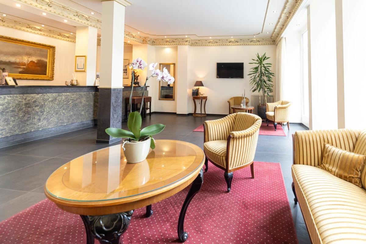 Hotel Am Goldenen Strauss - Housity