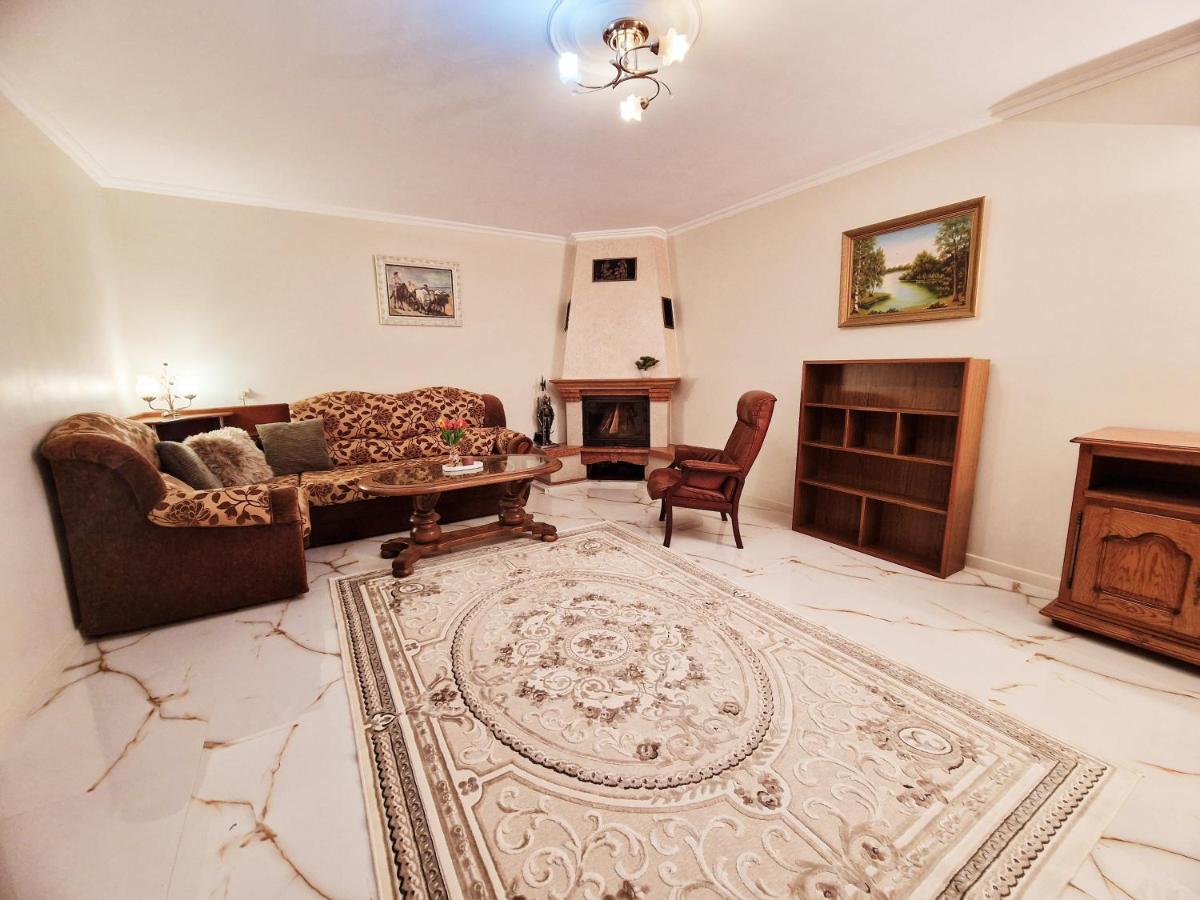 Kiki's Villa - Housity