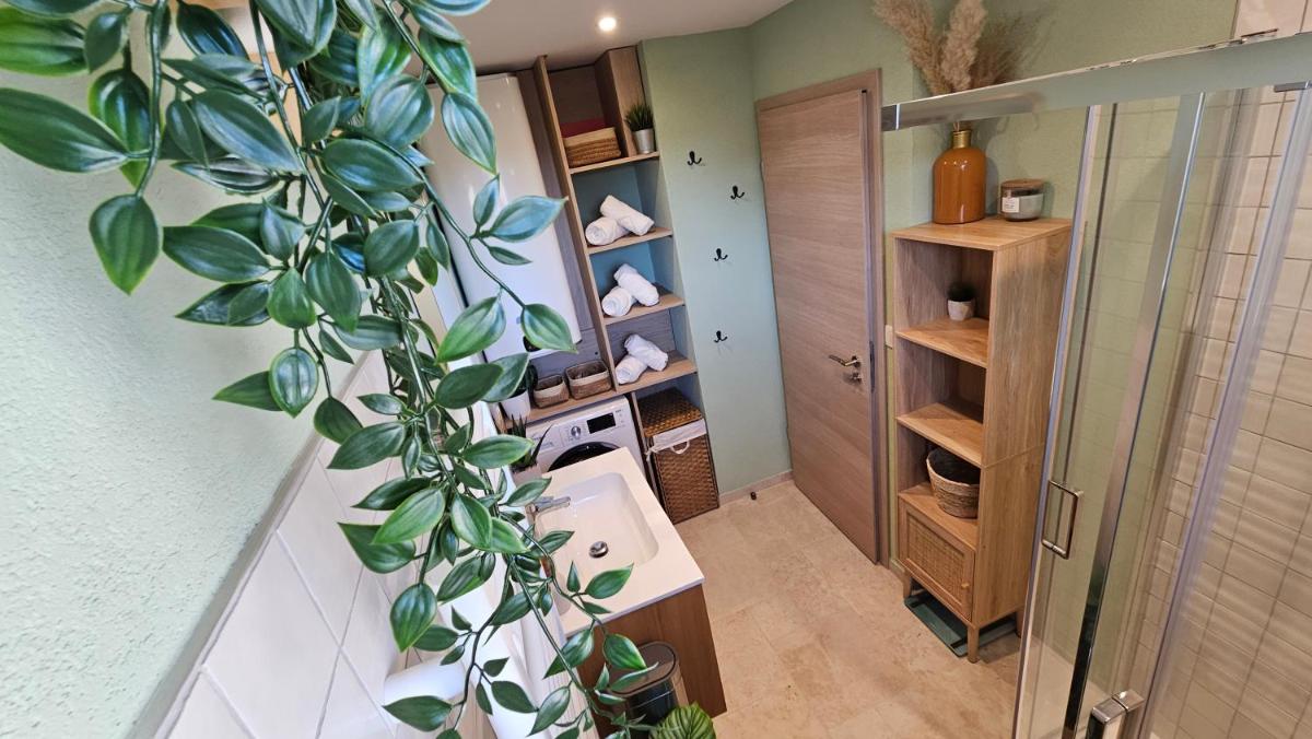 Ô Rives du Doubs - Calme, Verdure & Parking - Housity