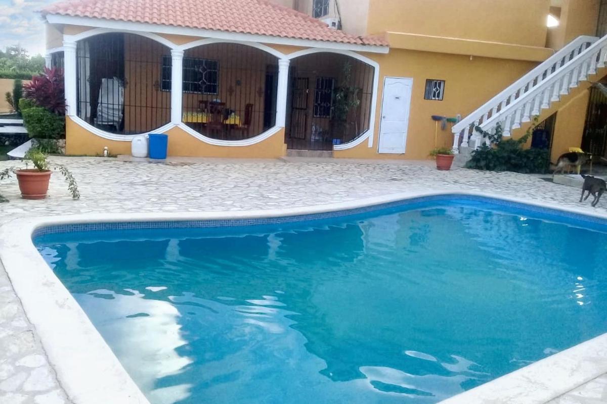 Elegant Villa in Nagua with Private Pool and Jacuzzi - Housity
