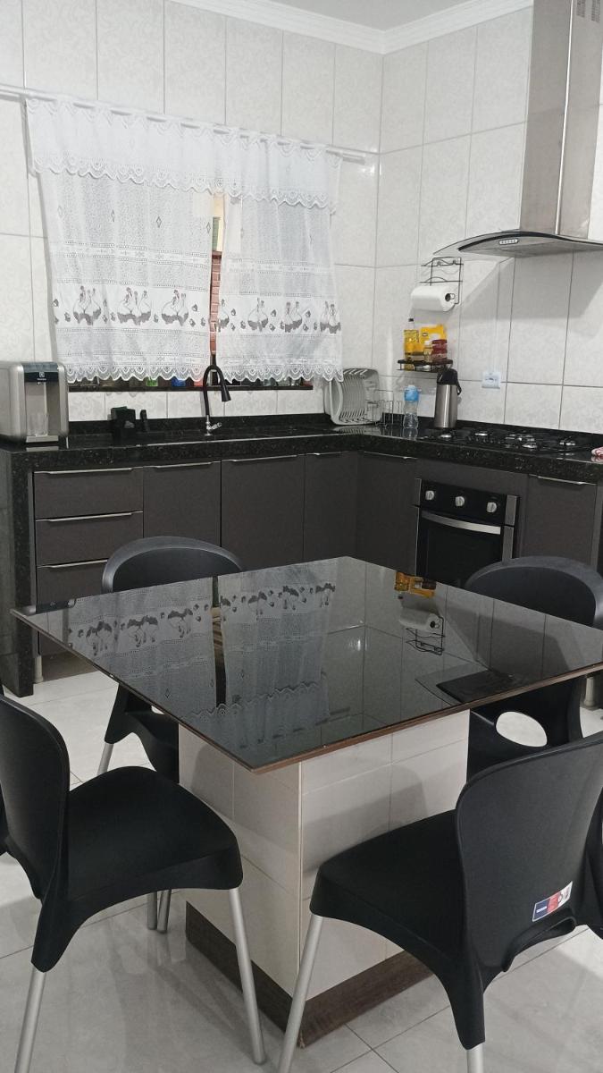 Casa grande em arapongas - Housity