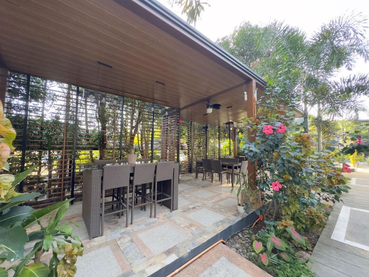 Armando's Garden Resort and Restaurant - Housity