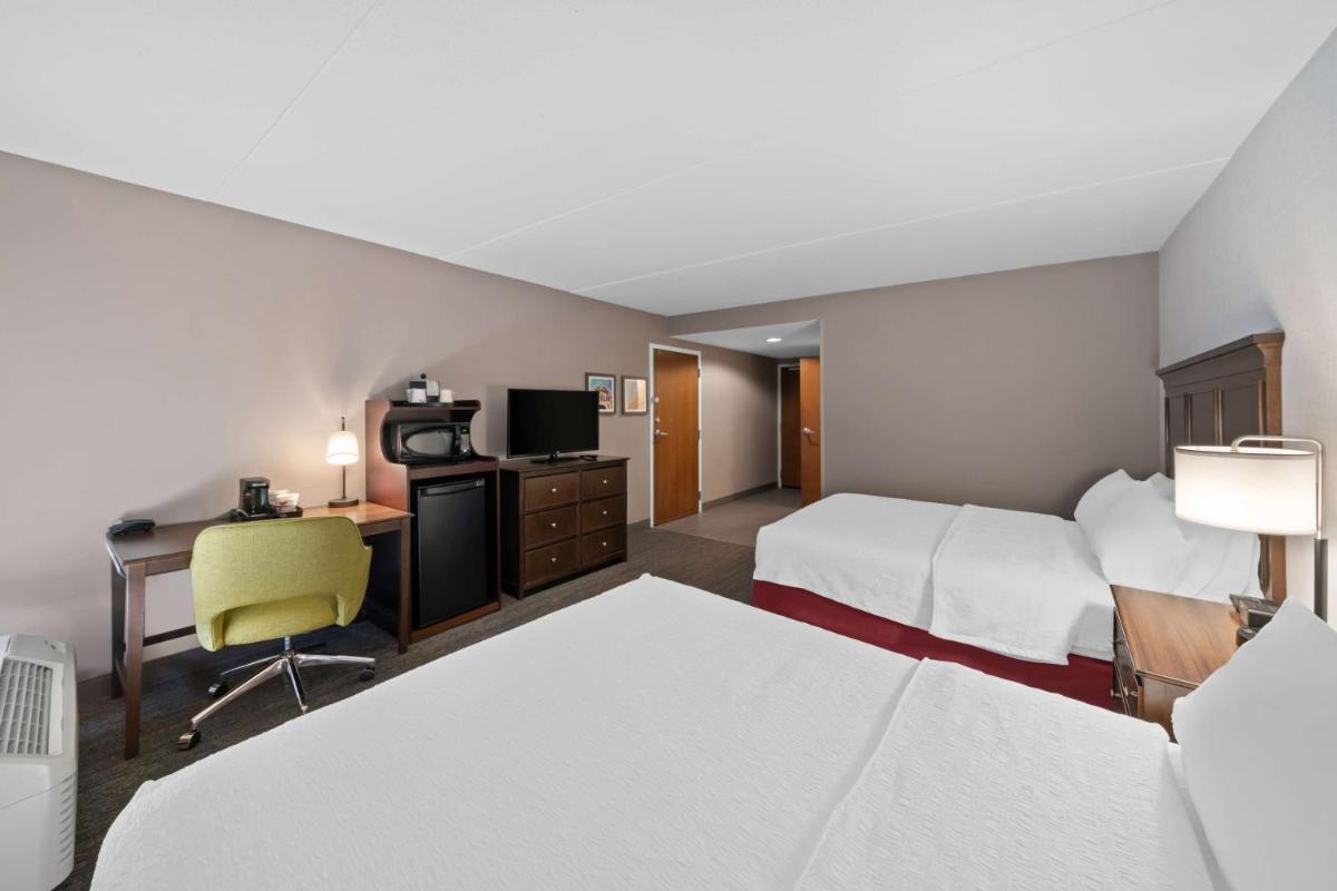 Hampton Inn Franklin - Housity