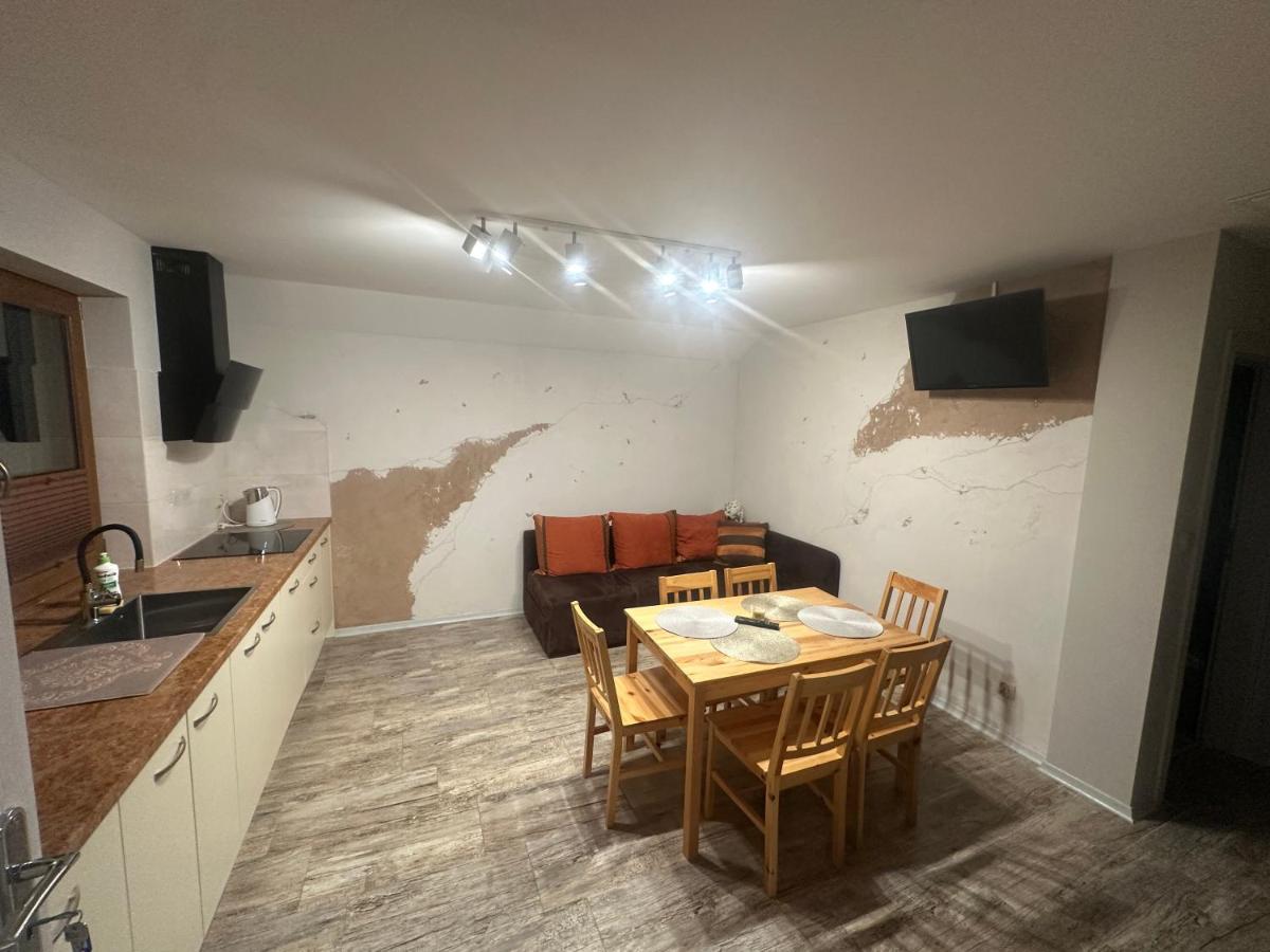 Domek w Koszarawie Bystrej - Housity