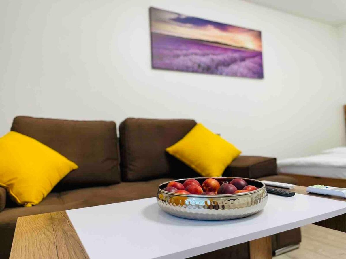 Comfort Apartments, Kotsyubynskogo Street, 4 - Housity