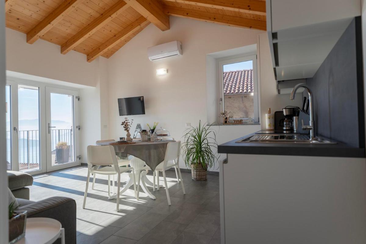 Delfina Home Mansarda - Housity