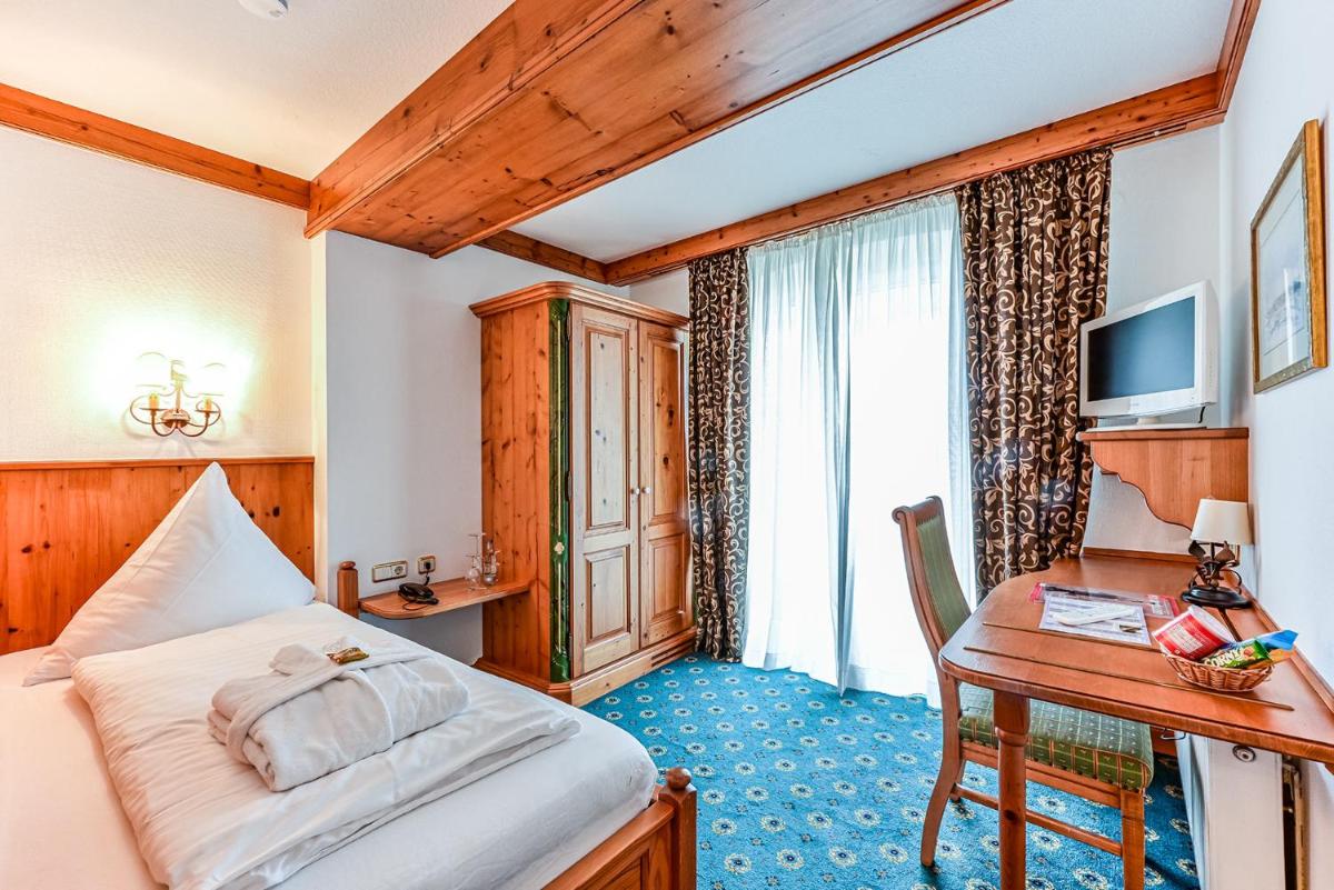 Schloss Hotel Holzrichter - Housity