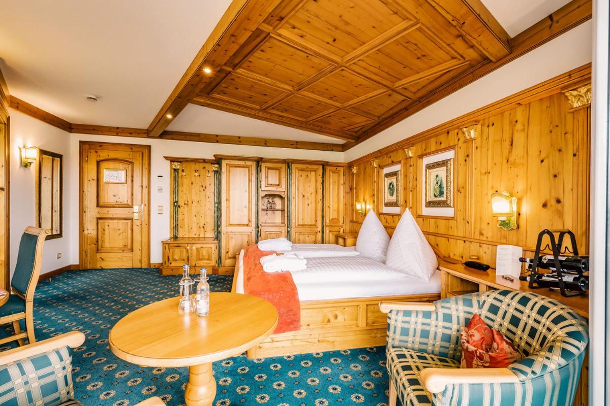 Schloss Hotel Holzrichter - Housity
