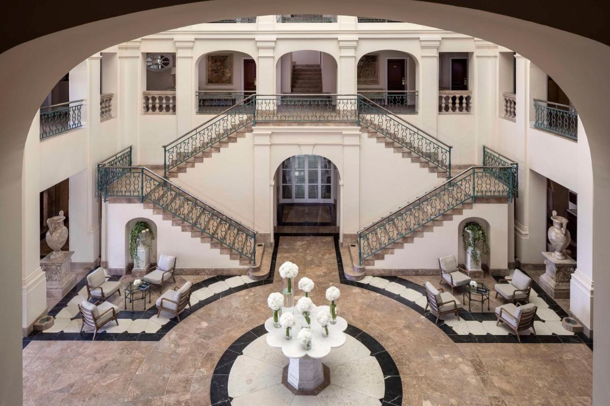 Imagen de la galería de Anantara Villa Padierna Palace Benahavís Marbella Resort - A Leading Hotel of the World, en Estepona