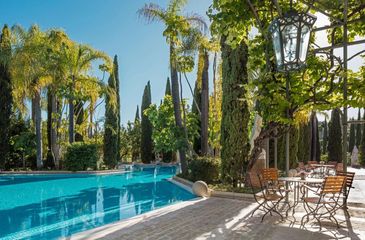 Piscina en o cerca de Anantara Villa Padierna Palace Benahavís Marbella Resort - A Leading Hotel of the World