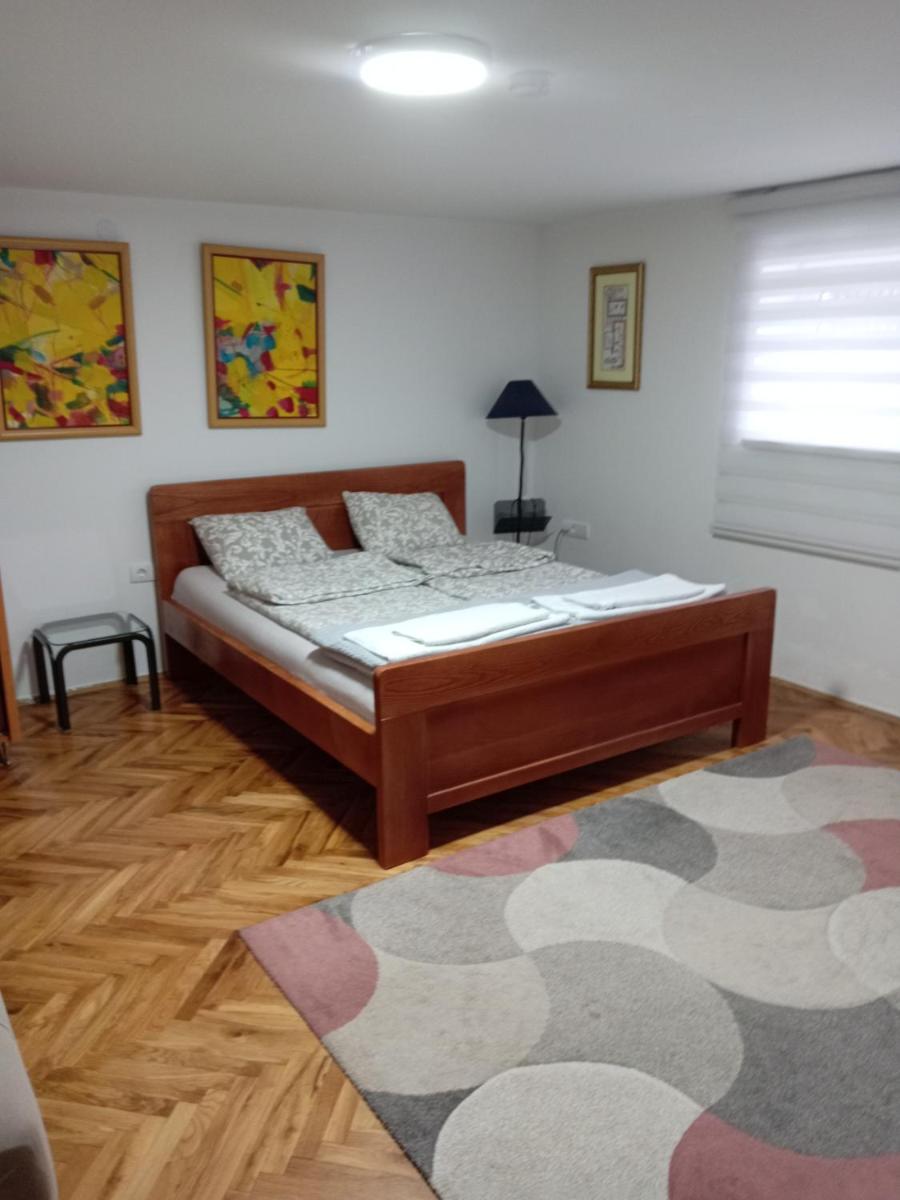 Stan na dan Kamenički park - Housity