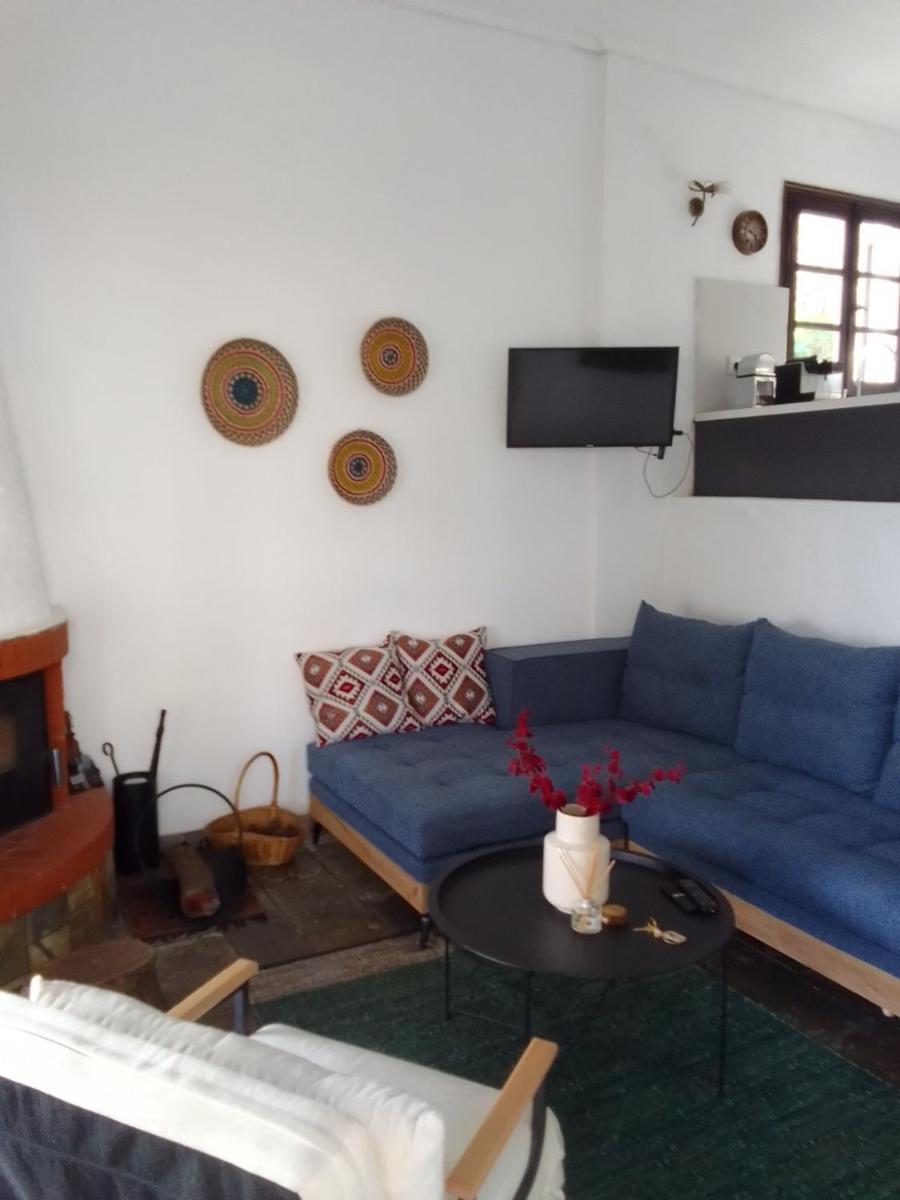 Mountain and Sea view - Housity