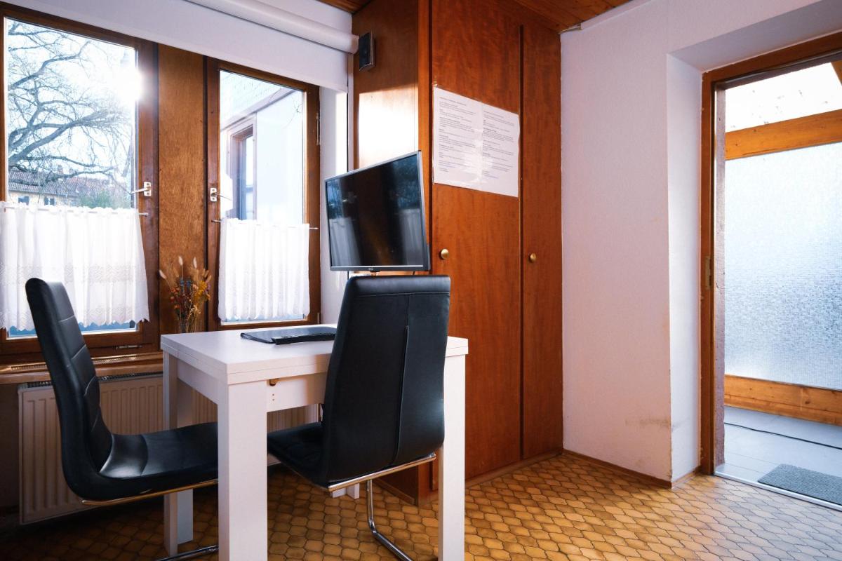 Einfache Unterkunft - Housity