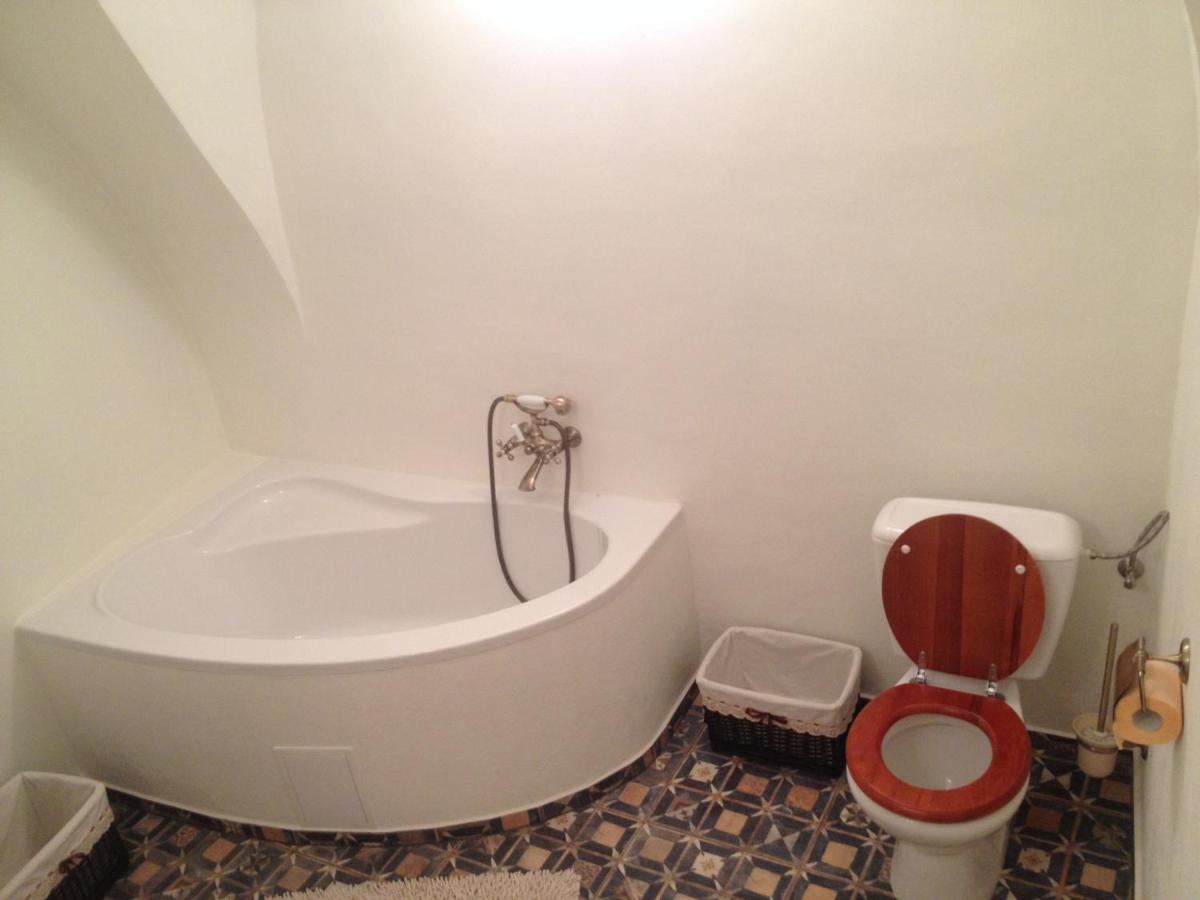 VIP MiKU apartman 1 - Housity