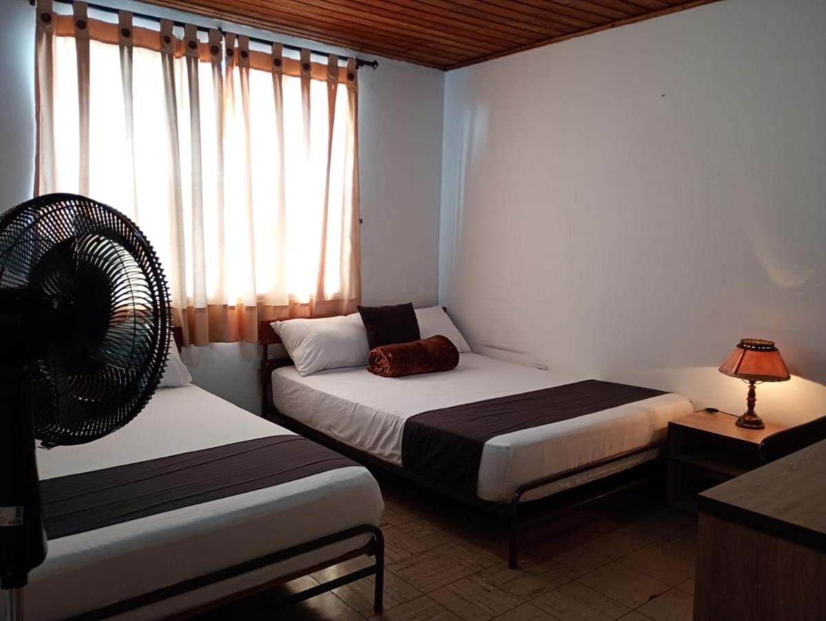 Hotel Alpino Armenia - Housity