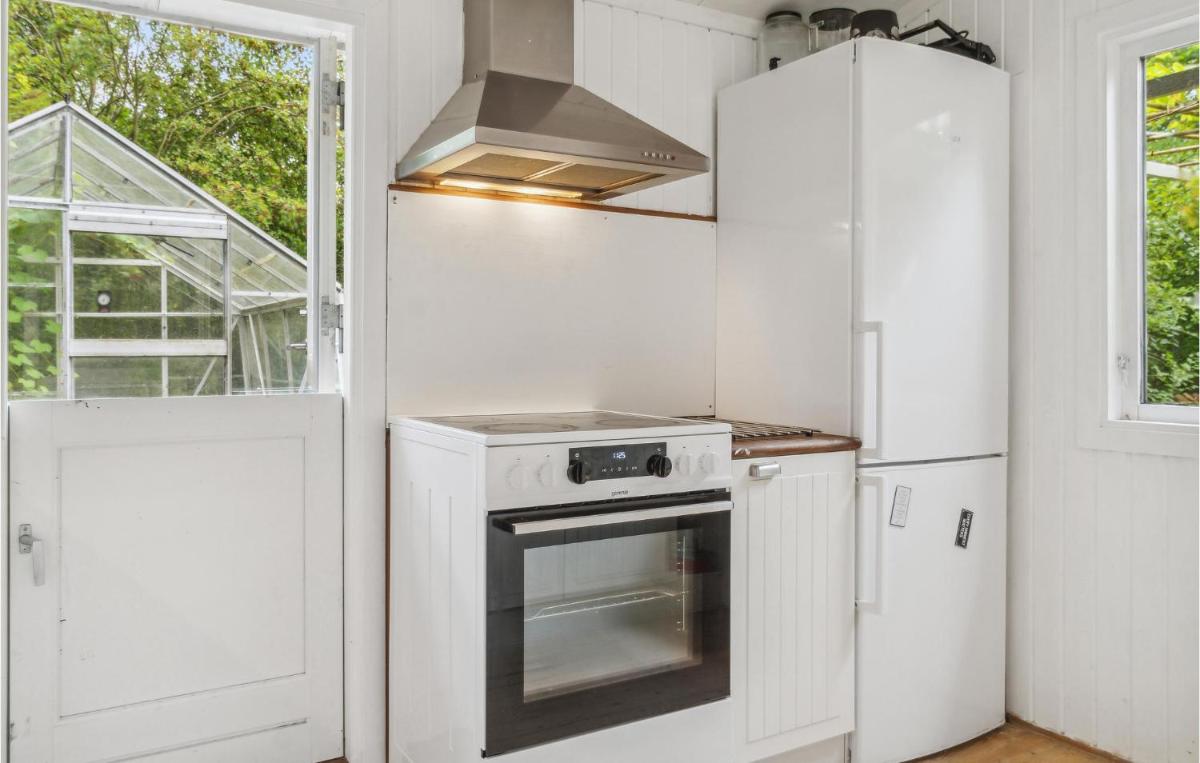 Nice Home In Faxe Ladeplads With Wifi - Housity