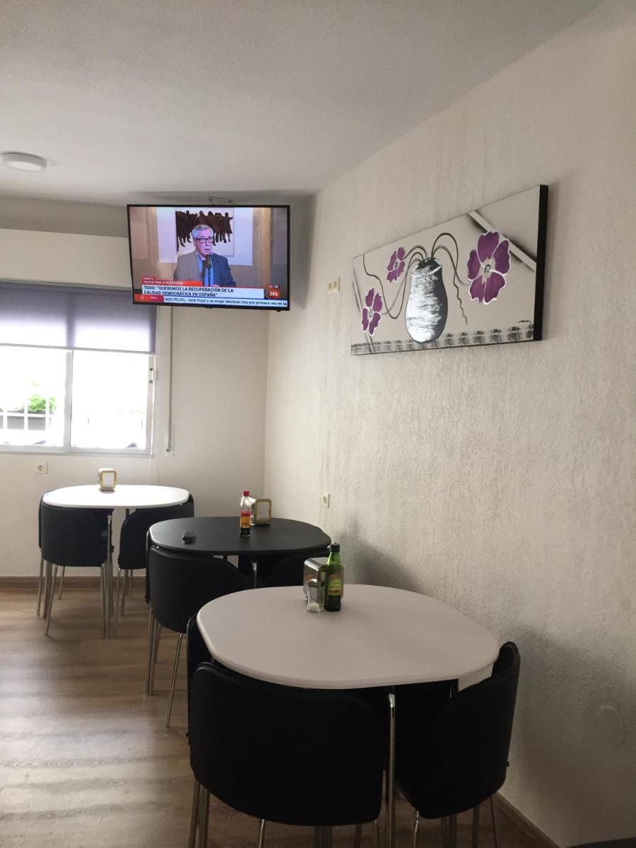 Pension La Linea - Housity