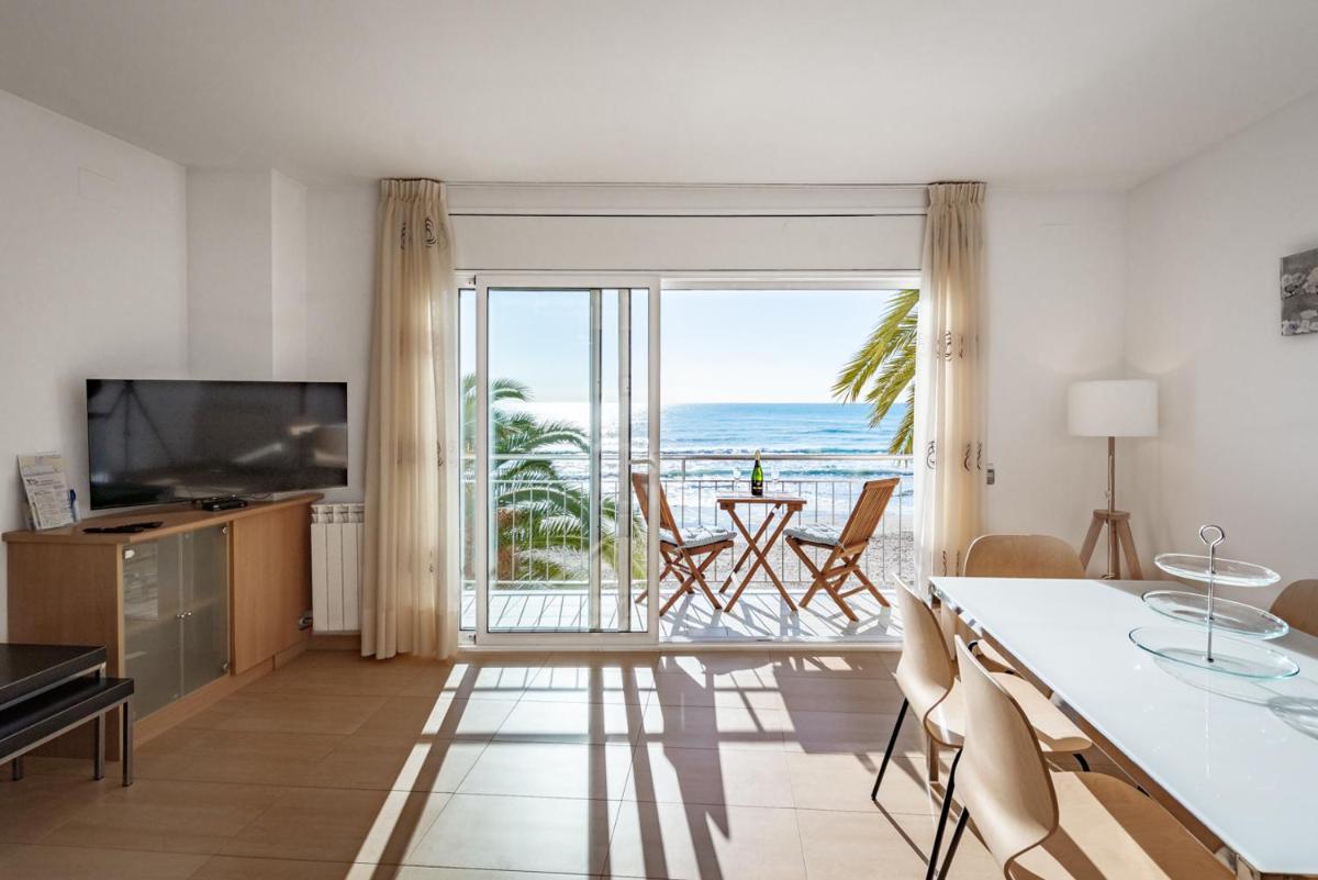 InSitges Sant Sebastia's Beach - Housity