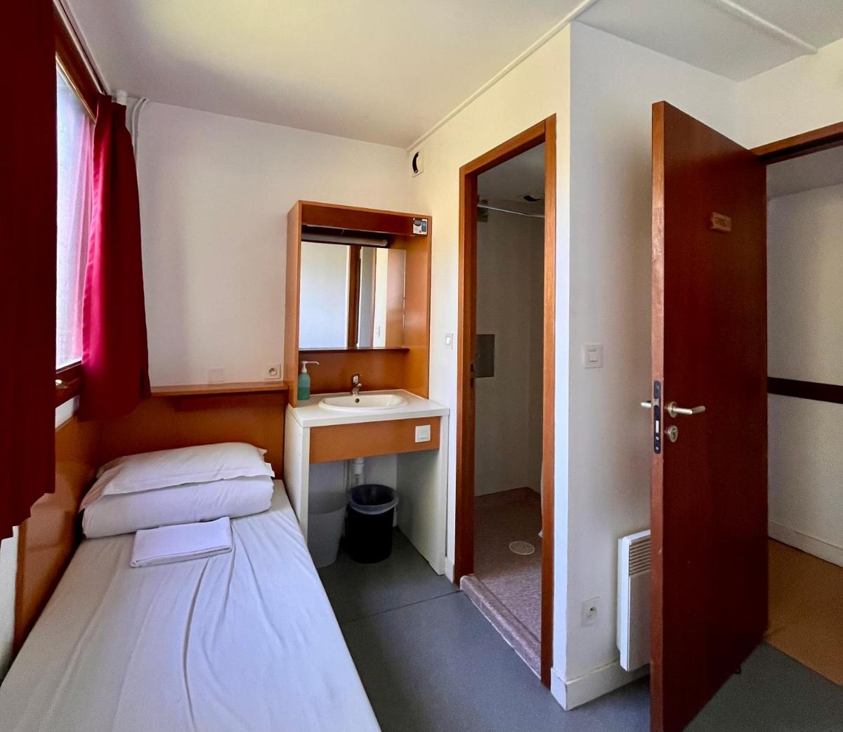 Auberge de Jeunesse HI Cancale - Housity
