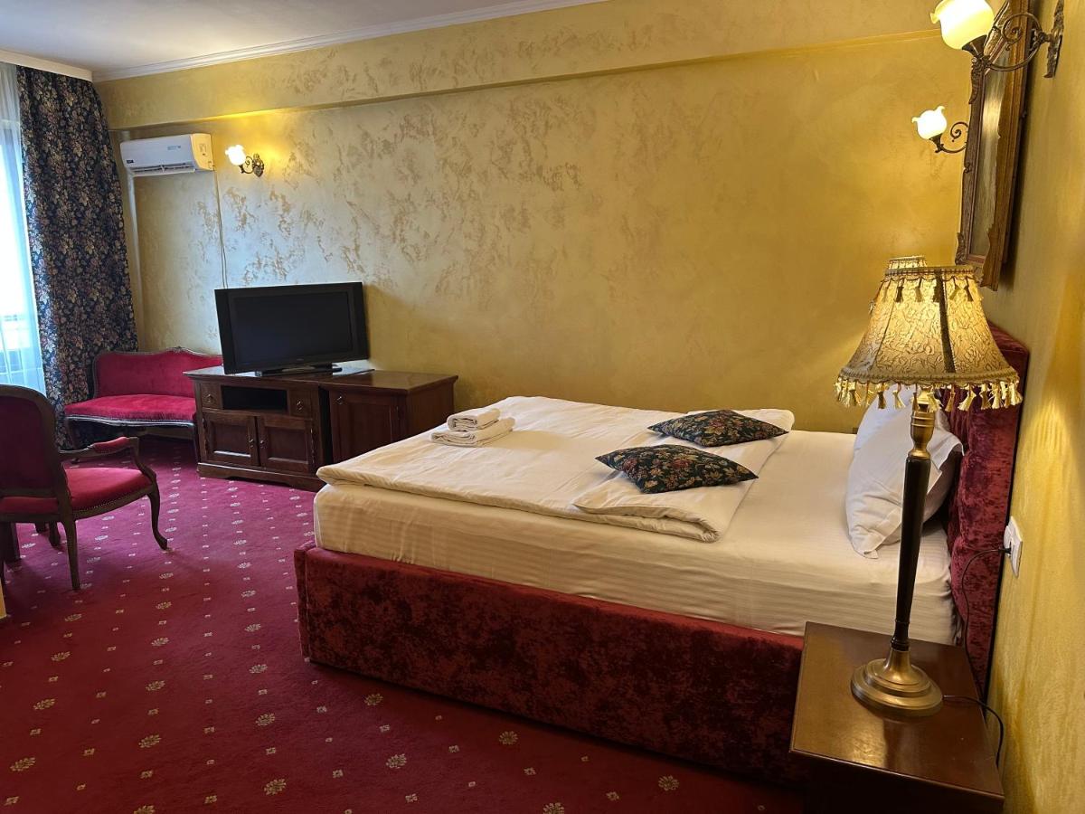 Vila Royal - Housity