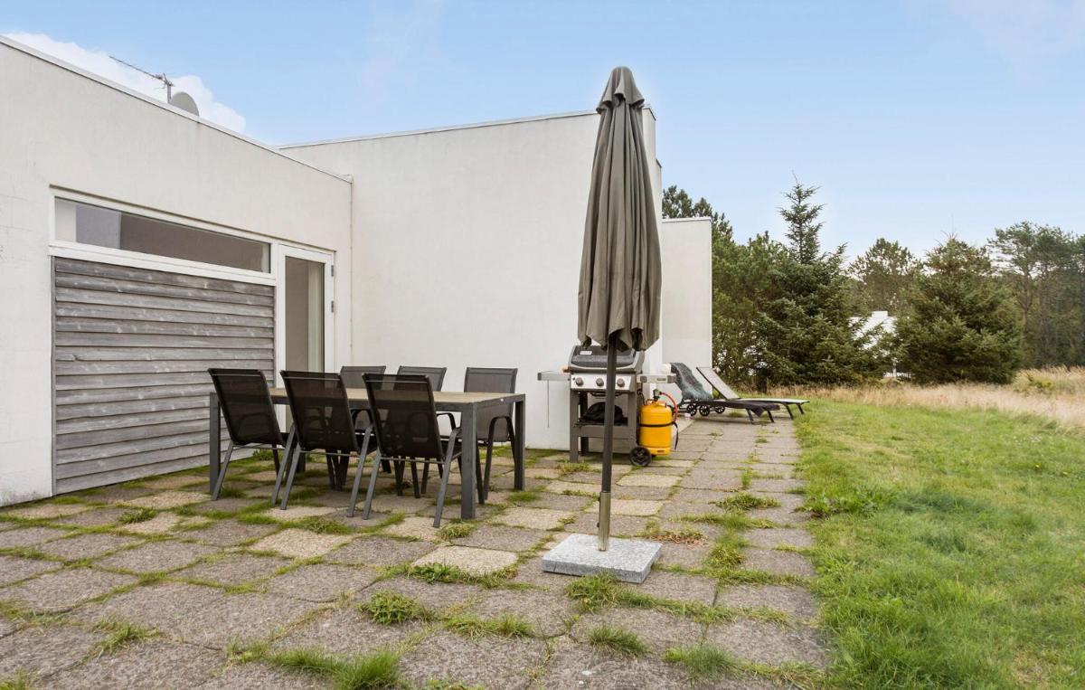3 Bedroom Gorgeous Home In Ålbæk - Housity