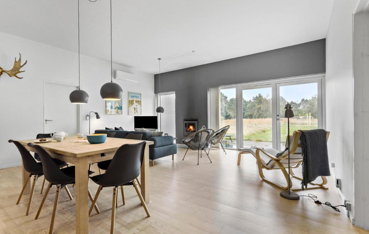 3 Bedroom Gorgeous Home In Ålbæk - Housity