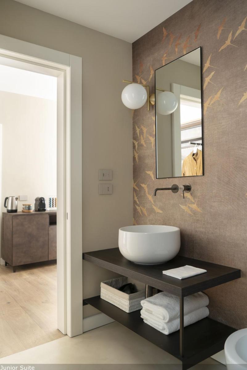 Della Spiga Suites by Brera Apartments - Housity