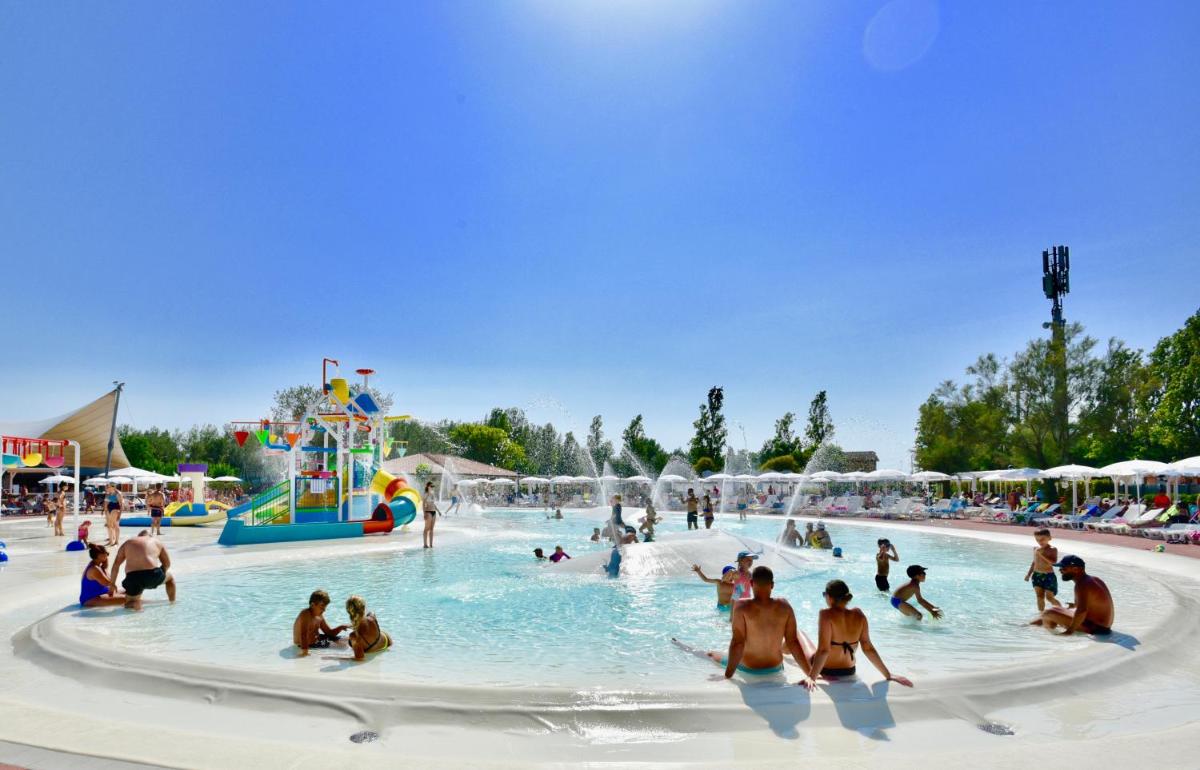 Barricata Holiday Village - Housity