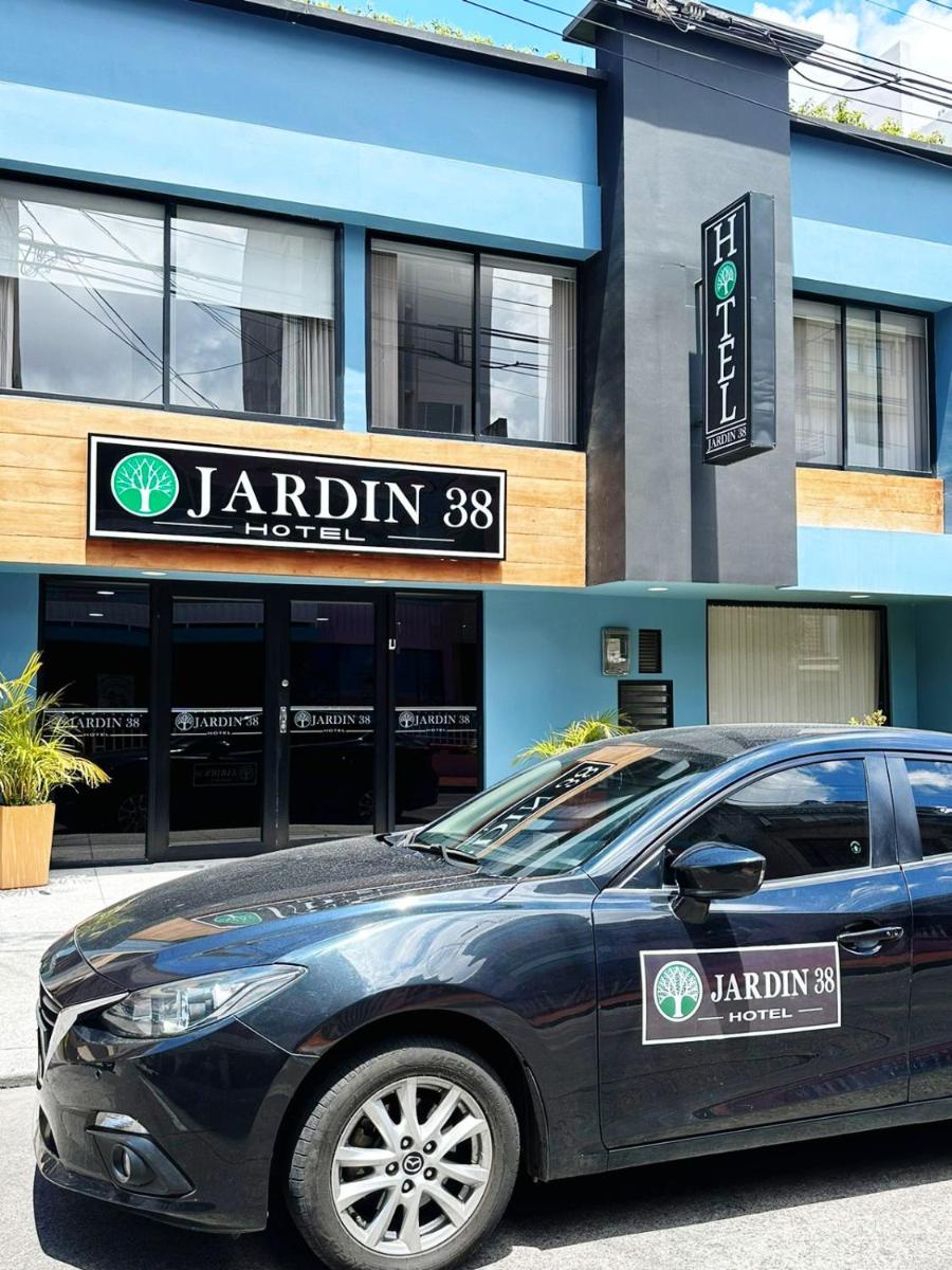 Hotel Jardín 38 - Housity