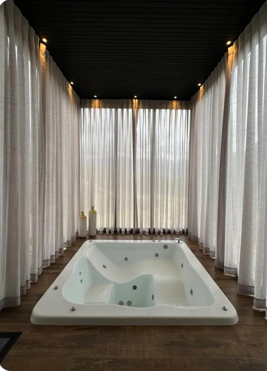 Refúgio Paraíso Casa Splendore Spa Panorâmico - Housity