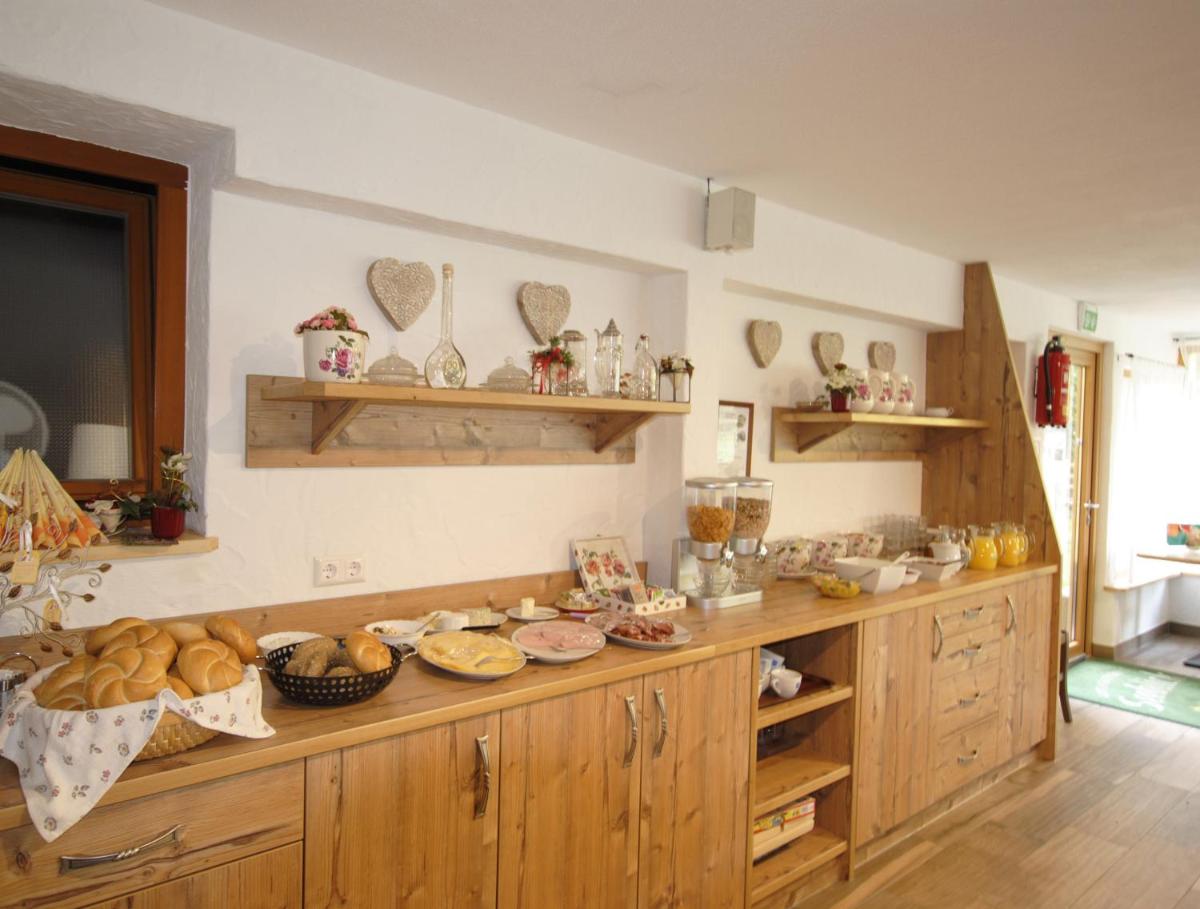 Hotel Gasthof Seeblick - Housity