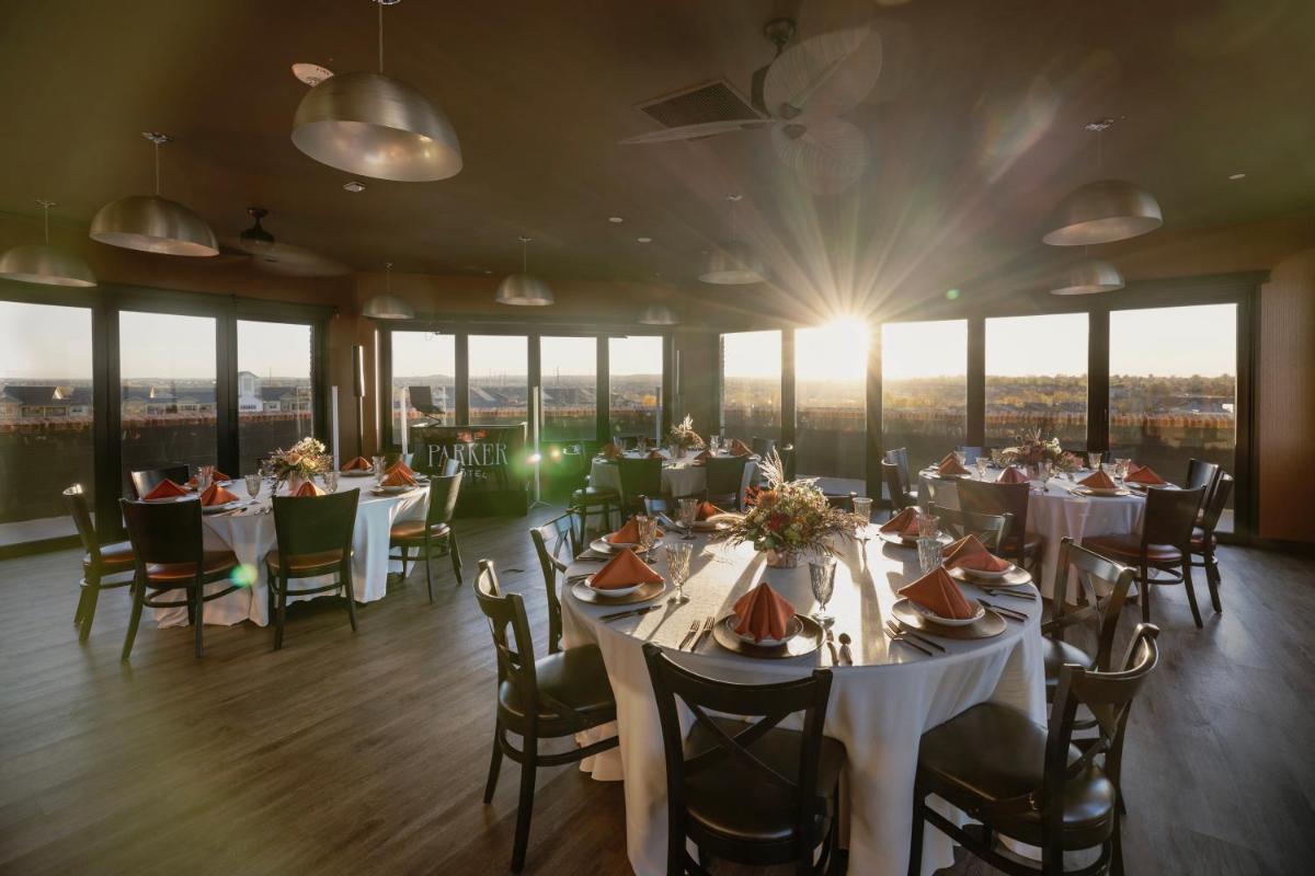 The Parker Hotel - Housity