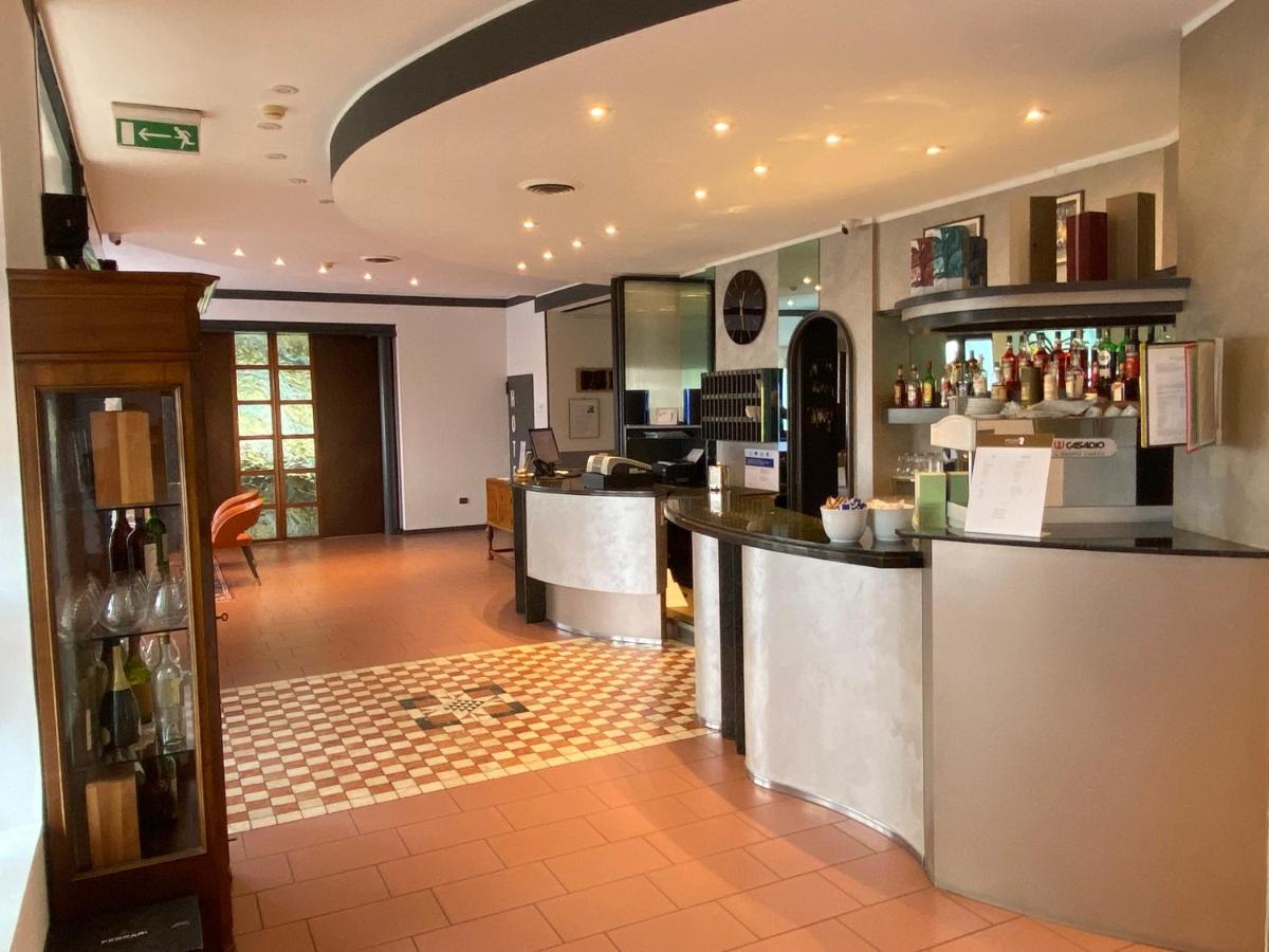 Hotel Ristorante SASSO - Housity