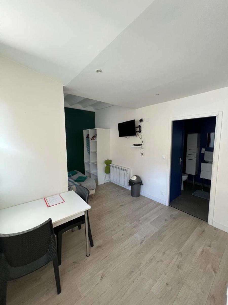 Aux Thermes - Housity