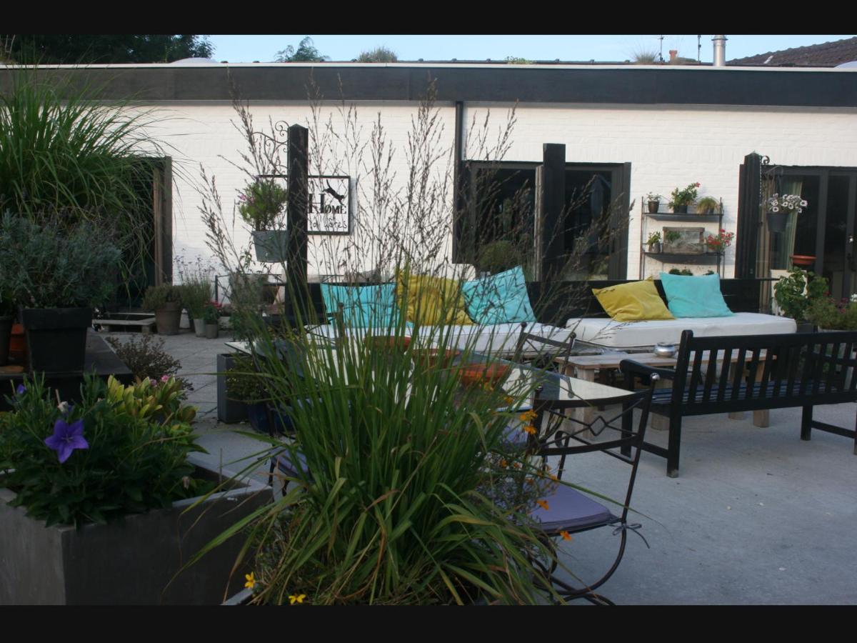 Guesthouse Kathome - Housity