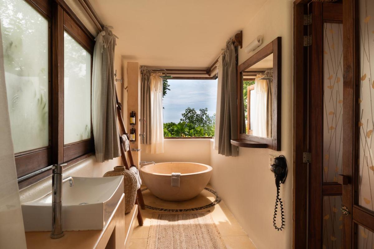 ZOA Hotel - Adults Only - Housity