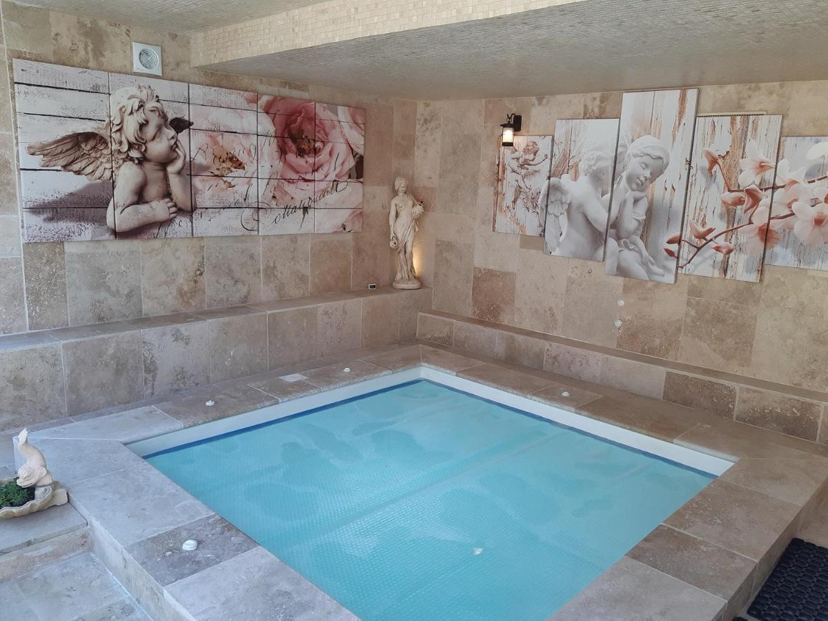 VILLA LA LICORNE - Piscine privée, Spa, Tennis, Golf à 9km - Housity