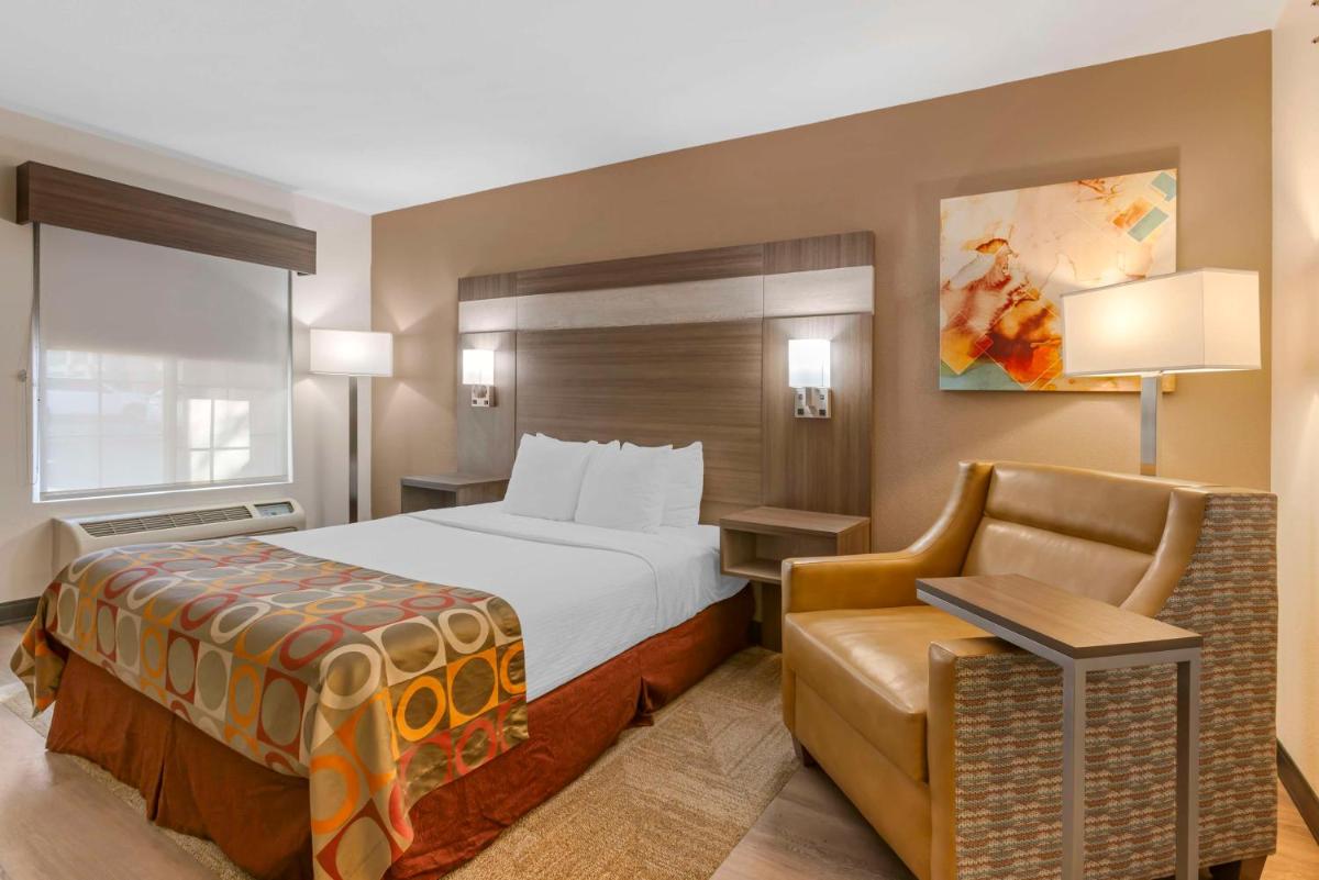 Best Western Desert Inn - Housity