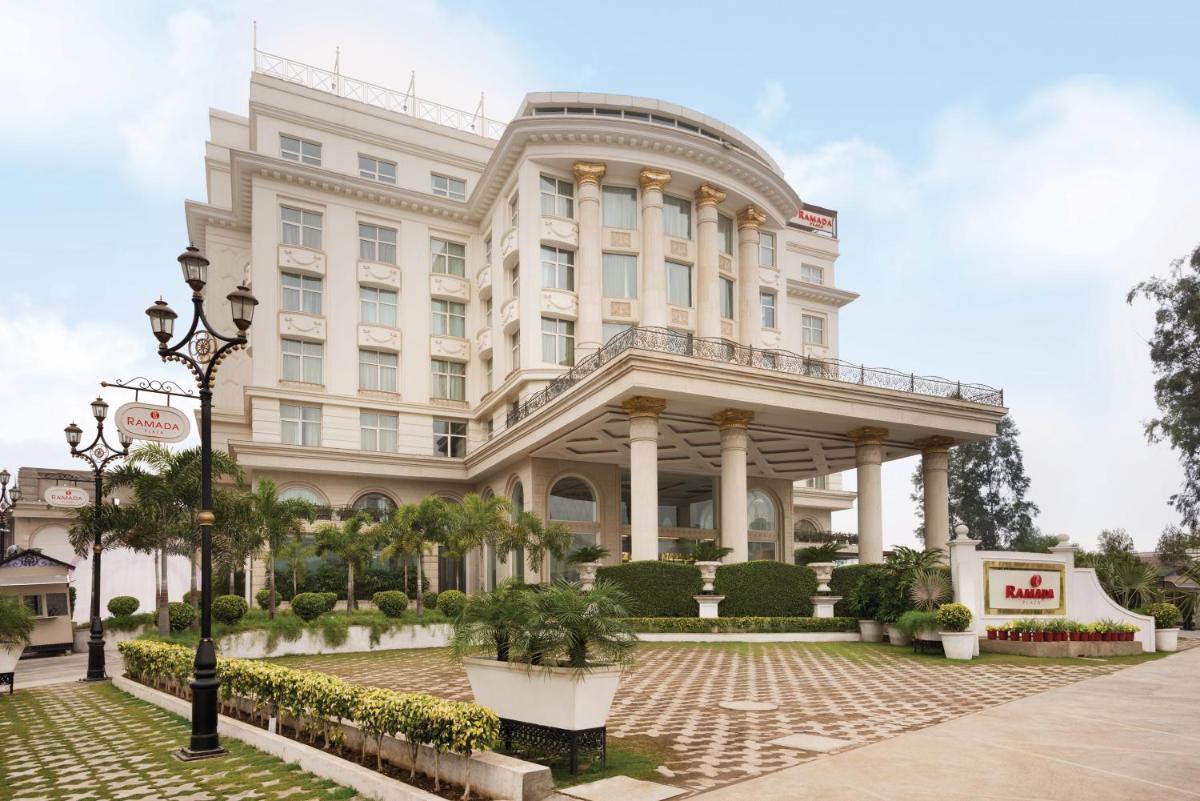 Ramada Plaza By Wyndham, Chandigarh Zirakpur - Housity