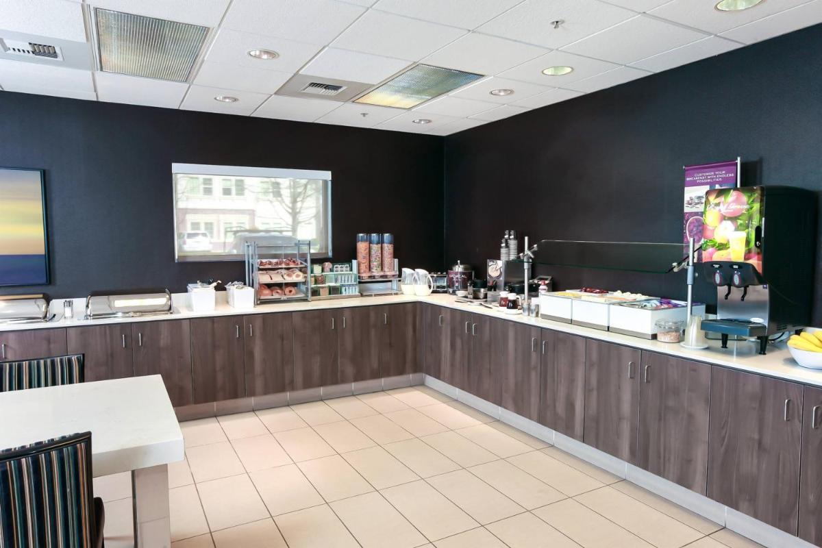 Residence Inn by Marriott Stockton - Housity