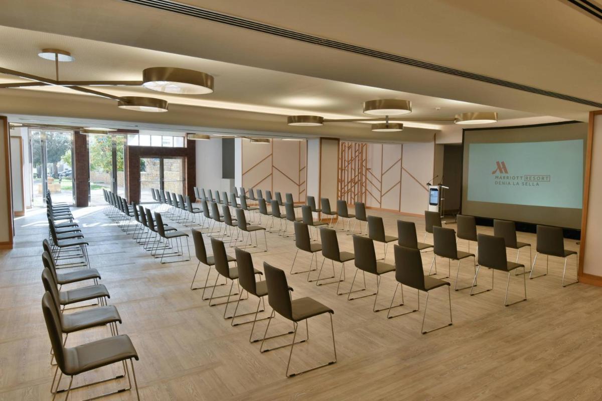 Zona business o sala de conferencias en Denia Marriott La Sella Golf Resort & Spa